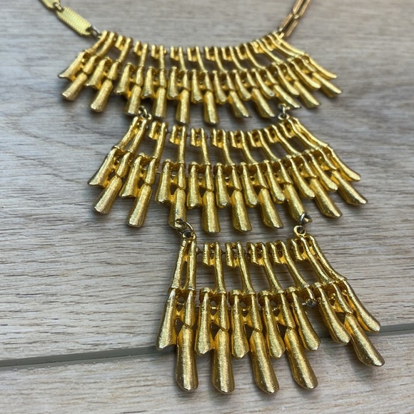 Vintage Gold Bib Statement Necklace - Picture 4 of 9